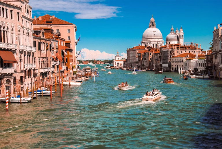 Italy unsplash