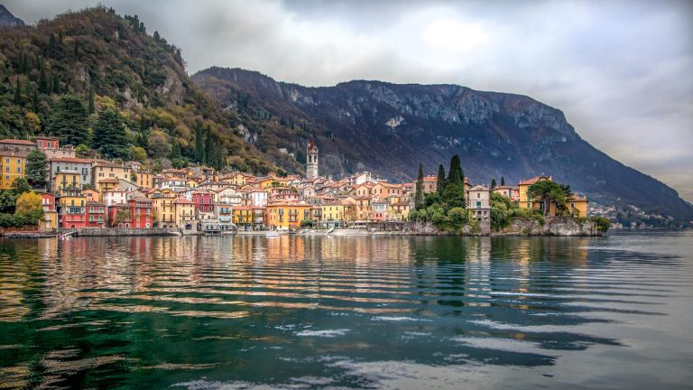 Lake como