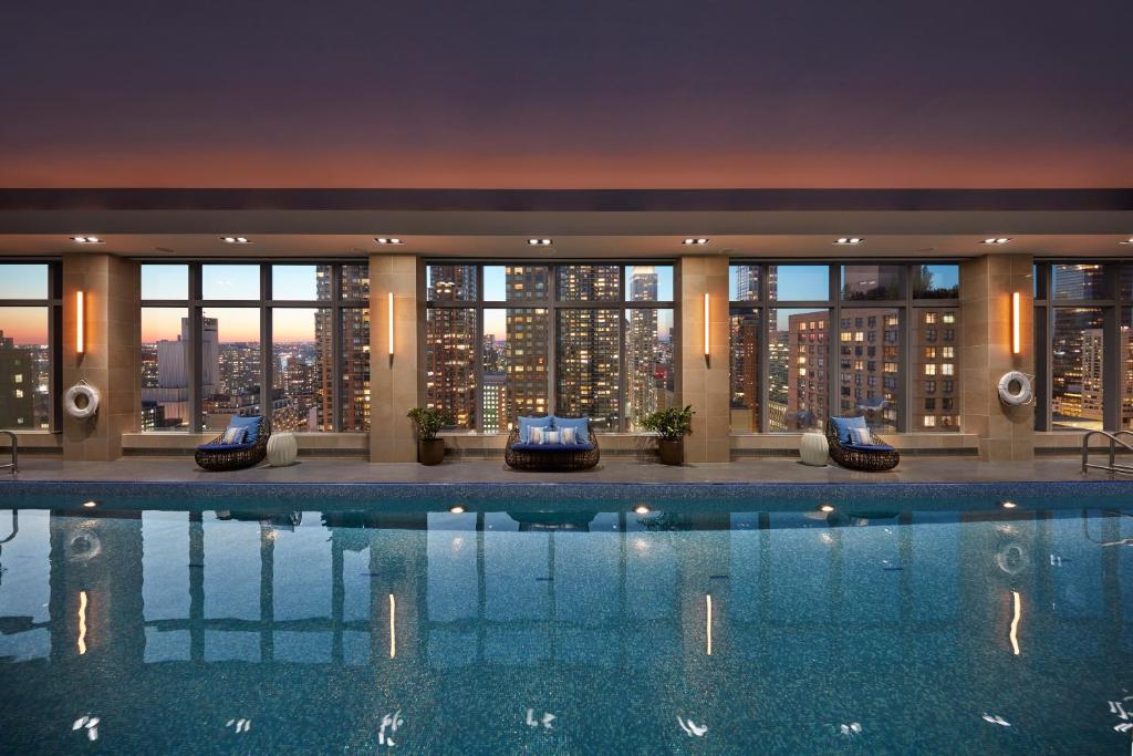 Mandarin Oriental New York Pool