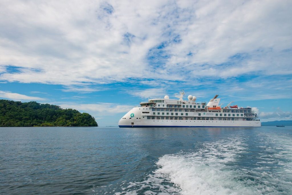 Aurora costa rica expeditions lead 1