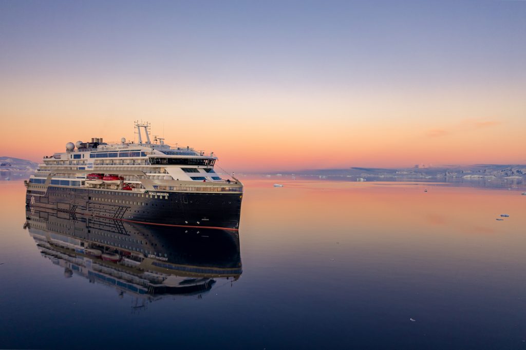 Hx expeditions antarctica ms roald amundsen