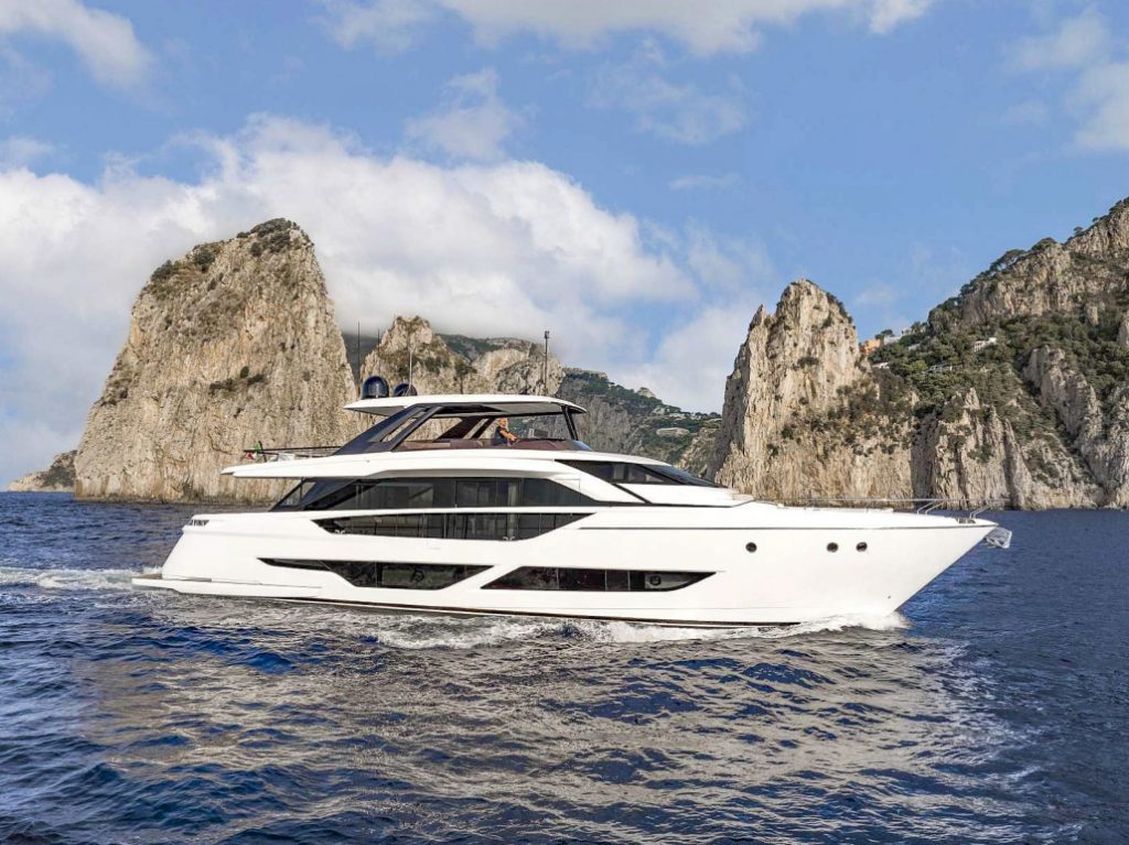 Lady aga ferretti yachts 27m 2024