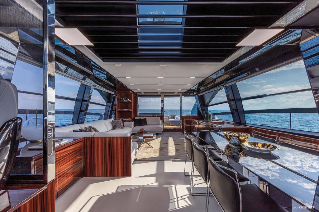 Montenapo riva 88 interior