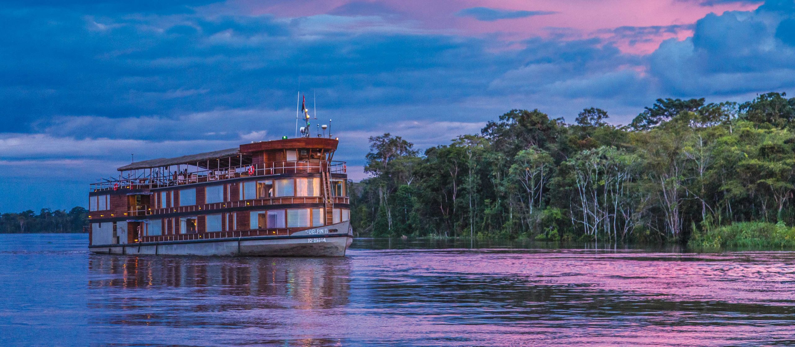 Peru amazon rainforest river cruise