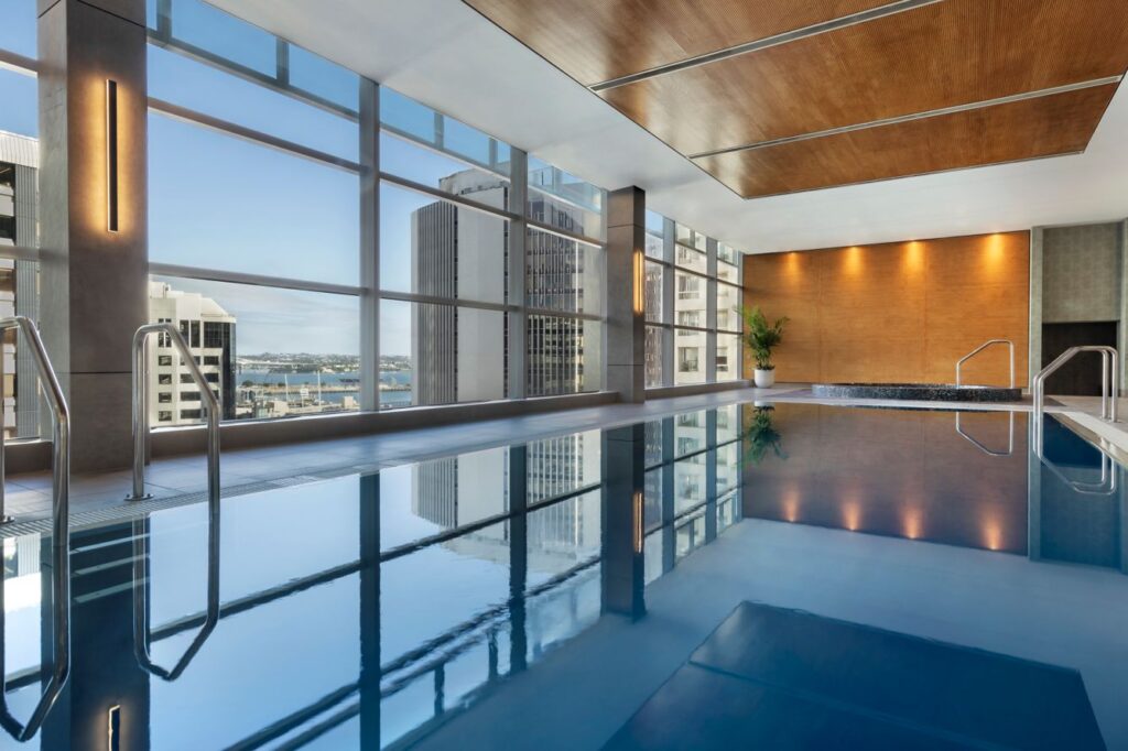 Jw marriott akl skyline pool