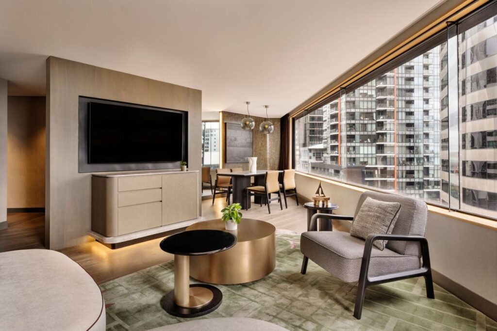 Jw marriott akl suite living room