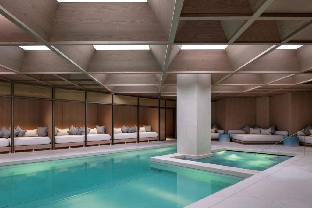 The londoner spa pool
