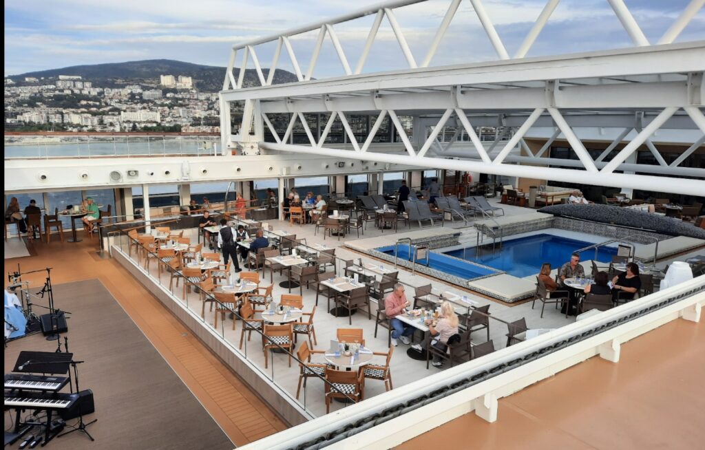 Viking Vesta deck pool