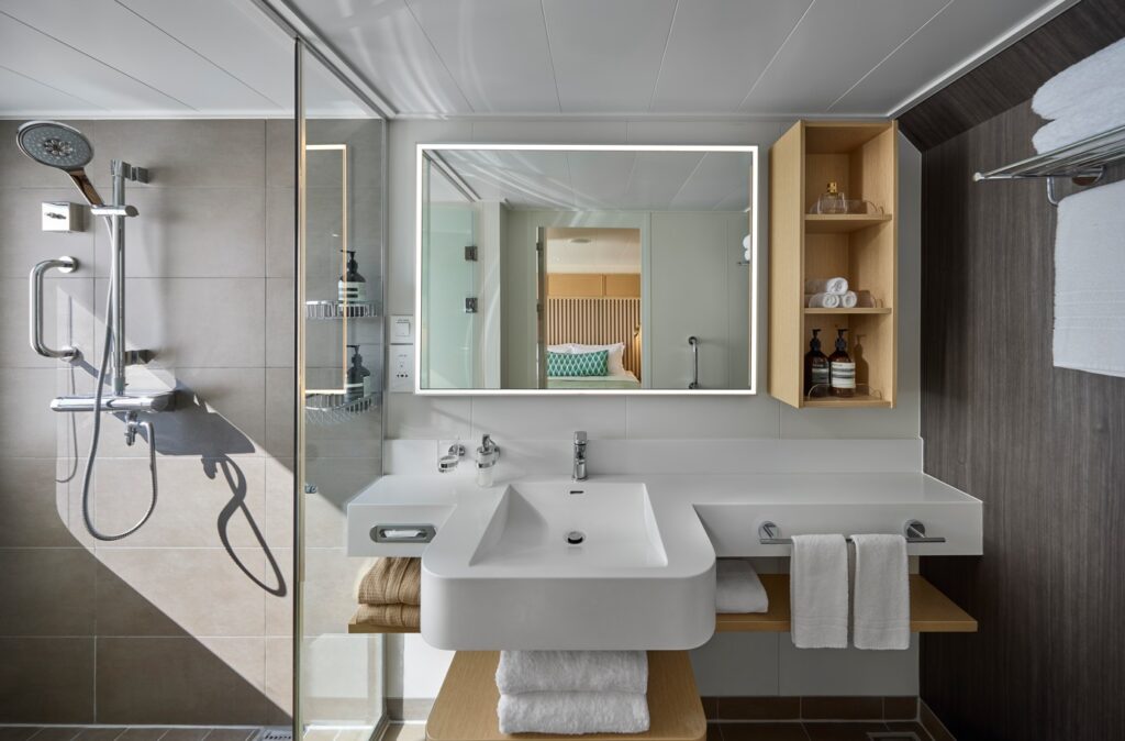Paspaley Pearl bathroom