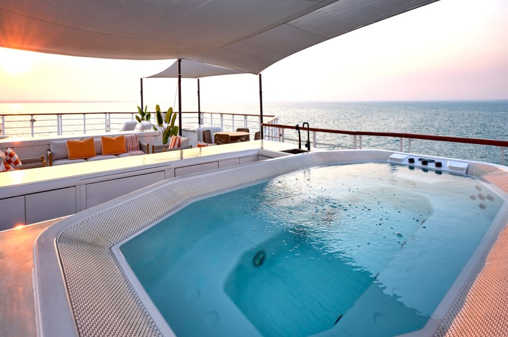 Paspaley Pearl jacuzzi